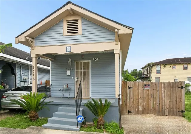 Photo 3 of Single family home for sale at 2618 S Miro St, New Orleans, LA 70125 | MLS# 2565482 | Listing updated on 2026-08-18