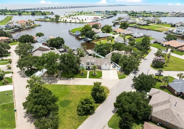 32nd image of 105 Constellation Dr, Slidell, LA 70458 | MLS# 2565484