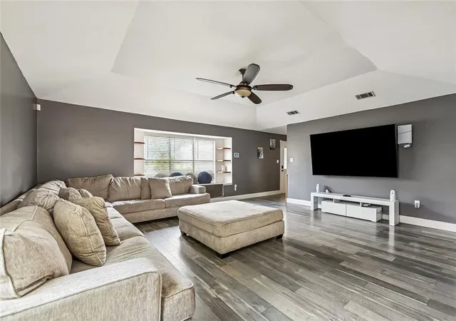 Photo 3 of Single family home for sale at 314 Portsmouth Dr, Slidell, LA 70460 | MLS# 2565673 | Listing updated on 2026-08-24
