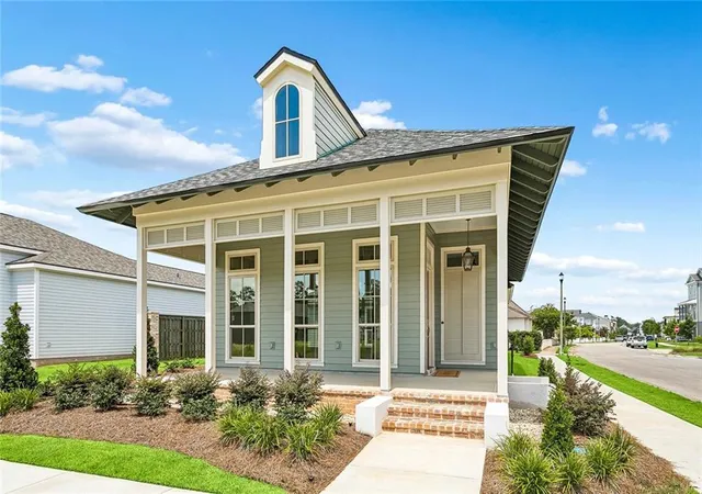 Photo 3 of Single family home for sale at 504 Mount Hope Ct, Covington, LA 70433 | MLS# 2566194 | Listing updated on 2026-08-20