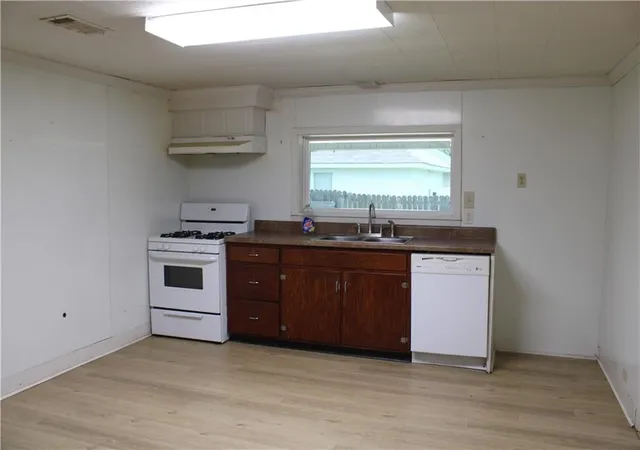 Photo 4 of Single family home for sale at 280 N 4th Street, Ponchatoula, LA 70454 | MLS# 2566200 | Listing updated on 2026-08-21