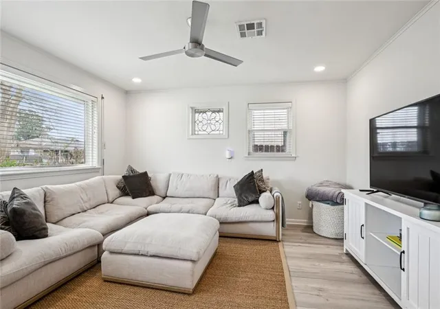 Photo 3 of Single family home for sale at 1039 Homestead Ave, Metairie, LA 70005 | MLS# 2566223 | Listing updated on 2026-08-07