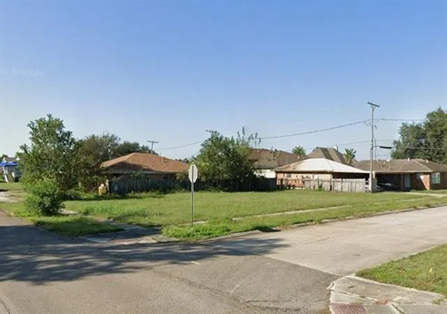 2nd image of 632 Cougar Dr, Arabi, LA 70032 | MLS# 2566358