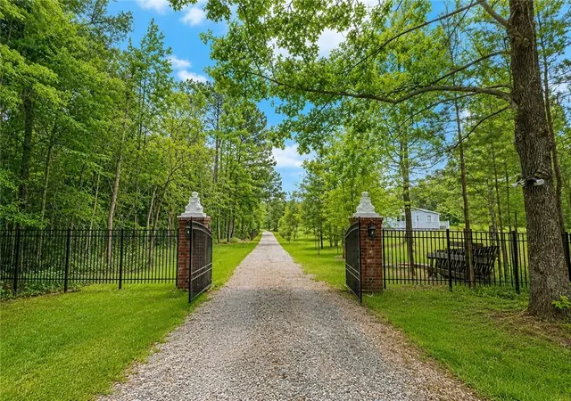 Photo 2 of Single family home for sale at 14001 Graci Rd, Folsom, LA 70437 | MLS# 2566266 | Listing updated on 2026-08-26