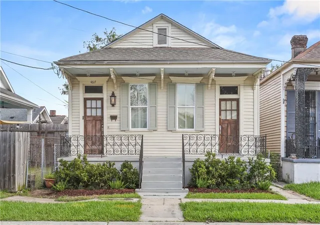 Photo 1 of Single family home for sale at 4617 S Saratoga St, New Orleans, LA 70115 | MLS# 2566261 | Listing updated on 2026-08-18