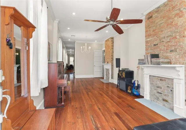 Photo 3 of Single family home for sale at 4617 S Saratoga St, New Orleans, LA 70115 | MLS# 2566261 | Listing updated on 2026-08-18