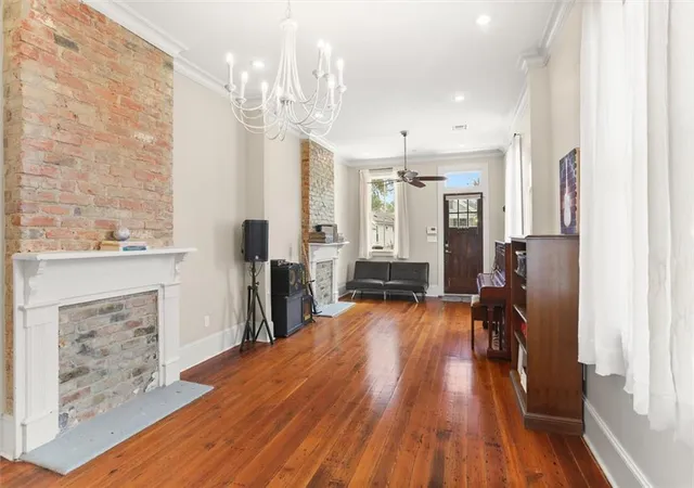 Photo 3 of Single family home for sale at 4617 S Saratoga St, New Orleans, LA 70115 | MLS# 2566261 | Listing updated on 2026-08-18