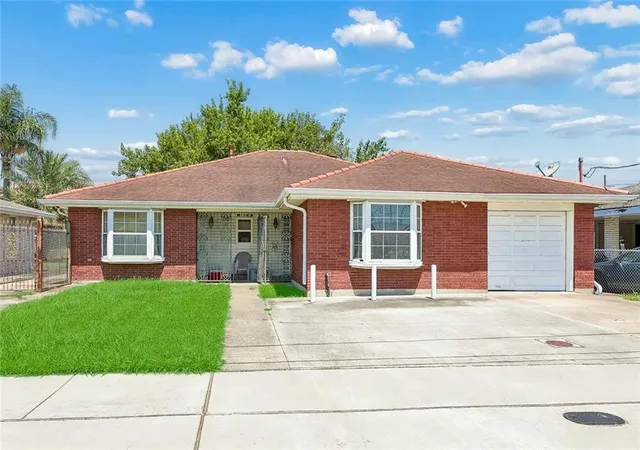 1st image of 2514 Victor St, Chalmette, LA 70043 | MLS# 2566776