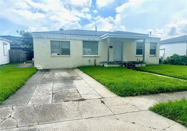 1st image of 7425 Rachel Dr, Marrero, LA 70072 | MLS# 2566836