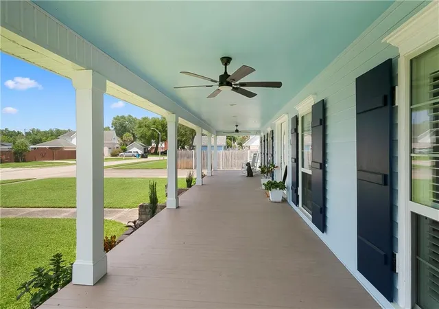 5th image of 908 South Lake Ct, Violet, LA 70092 | MLS# 2566879