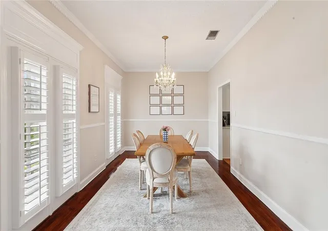 Photo 3 of Single family home for sale at 5016 Wilson Dr, Metairie, LA 70003 | MLS# 2566995 | Listing updated on 2026-08-23