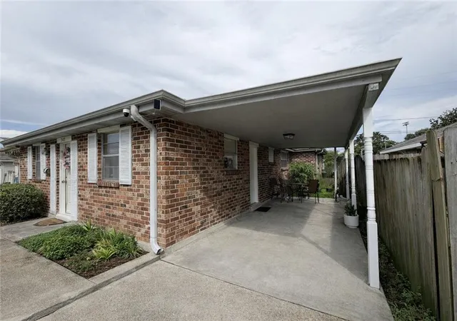 Photo 3 of Sale Pending at 2601 03 Wytchwood Dr, Metairie, LA 70003 | MLS# 2567087 | Listing updated on 2026-08-16