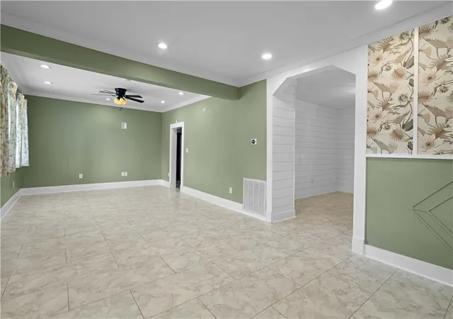 2nd image of 5133 Oak Dr, Marrero, LA 70072 | MLS# 2566733