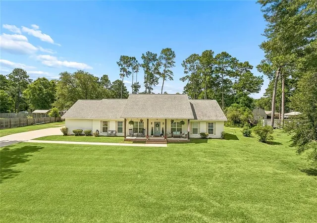 Photo 1 of Sale Pending at 13088 Drude Dr, Ponchatoula, LA 70454 | MLS# 2566683 | Listing updated on 2026-08-15