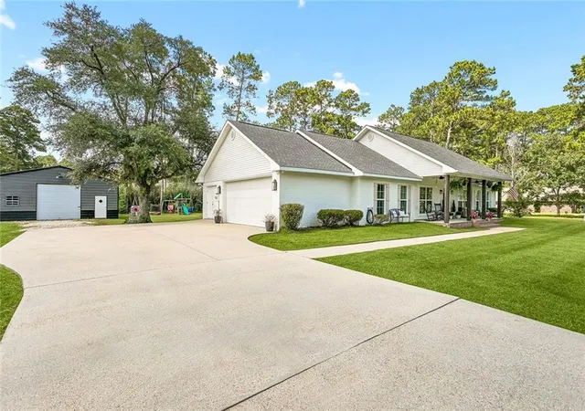 Photo 2 of Sale Pending at 13088 Drude Dr, Ponchatoula, LA 70454 | MLS# 2566683 | Listing updated on 2026-08-15