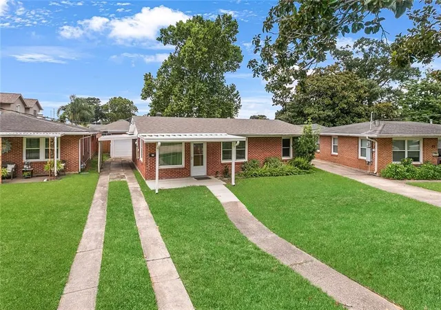 Photo 1 of Single family home for sale at 23 Donald Ct, Metairie, LA 70003 | MLS# 2567297 | Listing updated on 2026-08-26