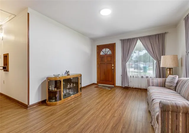 Photo 3 of Single family home for sale at 23 Donald Ct, Metairie, LA 70003 | MLS# 2567297 | Listing updated on 2026-08-26