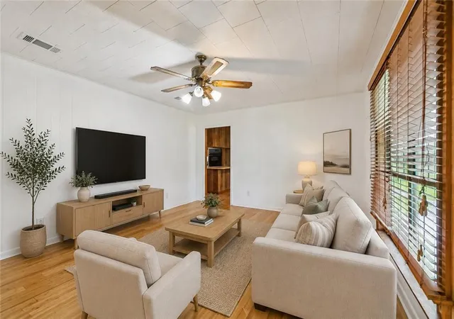 Photo 2 of Sale Pending at 11563 Wardline Rd, Hammond, LA 70401 | MLS# 2567549 | Listing updated on 2026-08-24