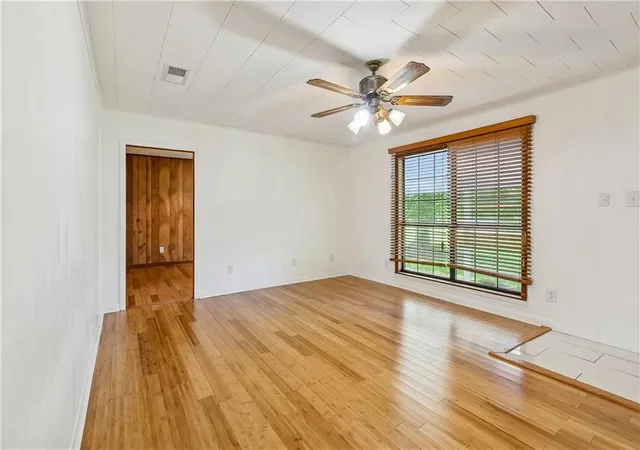 Photo 3 of Sale Pending at 11563 Wardline Rd, Hammond, LA 70401 | MLS# 2567549 | Listing updated on 2026-08-24