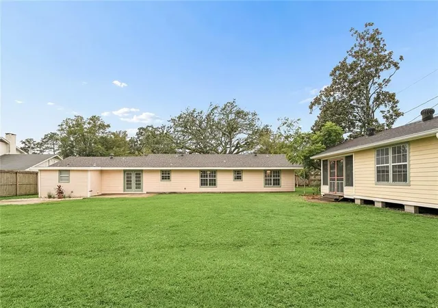 32nd image of 400 S 4th St, Ponchatoula, LA 70454 | MLS# 2566275