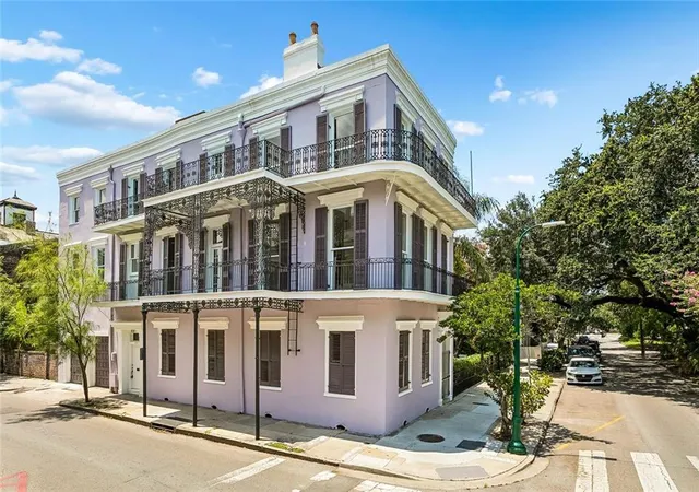2nd image of 1002 Esplanade Ave, New Orleans, LA 70119