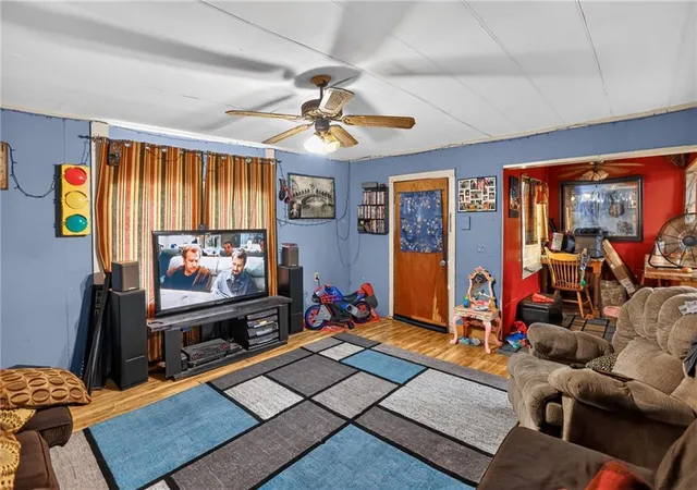 Photo 3 of Single family home for sale at 1723 Ave G, Bogalusa, LA 70427 | MLS# 2567826 | Listing updated on 2026-08-21