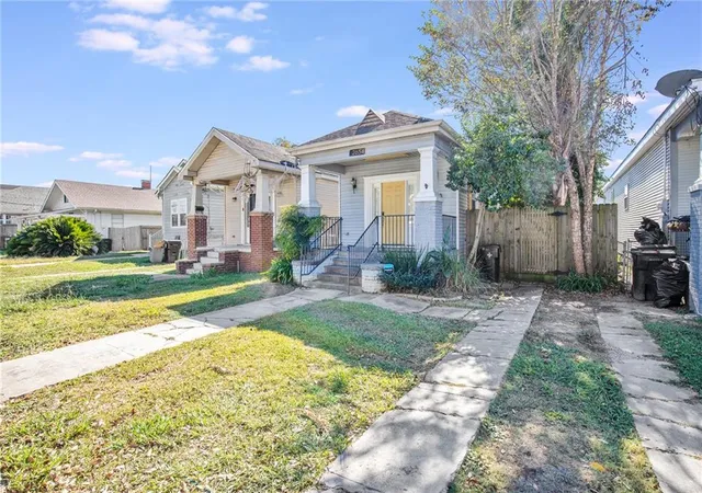 Photo 2 of Single family home for sale at 2654 Myrtle St, New Orleans, LA 70122 | MLS# 2567914 | Listing updated on 2026-08-19
