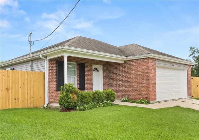 Photo 2 of Single family home for sale at 665 Helis St, Westwego, LA 70094 | MLS# 2567262 | Listing updated on 2026-08-23