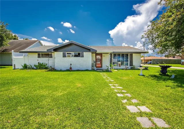 Photo 1 of Single family home for sale at 309 Jane Ave, Houma, LA 70363 | MLS# 2568162 | Listing updated on 2026-08-06