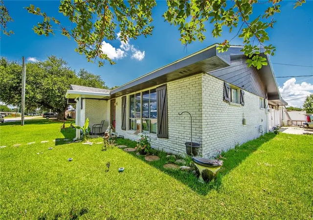 Photo 2 of Single family home for sale at 309 Jane Ave, Houma, LA 70363 | MLS# 2568162 | Listing updated on 2026-08-06