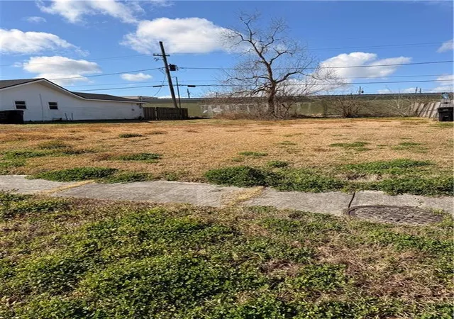 1st image of 108 Perrin Dr, Arabi, LA 70032 | MLS# 2568178