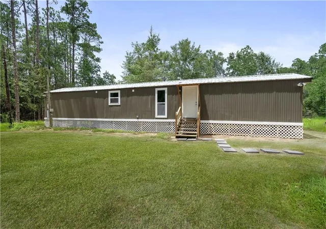 Photo 1 of Single family home for sale at 29501 Lyon Ln, Lacombe, LA 70445 | MLS# 2568239 | Listing updated on 2026-08-21
