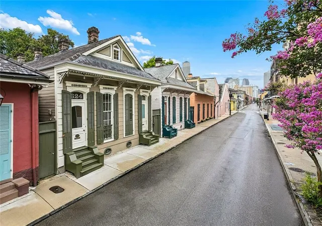 2nd image of 622  24 Burgundy St, New Orleans, LA 70112 | MLS# 2568255