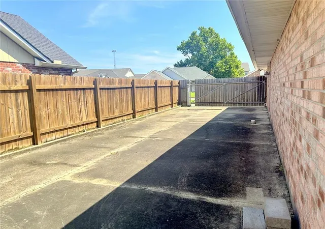 Photo 22 of Sale Pending at 11 Ridgewood Dr, La Place, LA 70068 | MLS# 2566457 | Listing updated on 2026-08-20