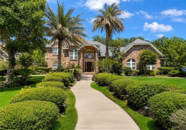 Photo 1 of Single family home for sale at 233 Leeds Dr, Slidell, LA 70461 | MLS# 2568168 | Listing updated on 2026-08-11