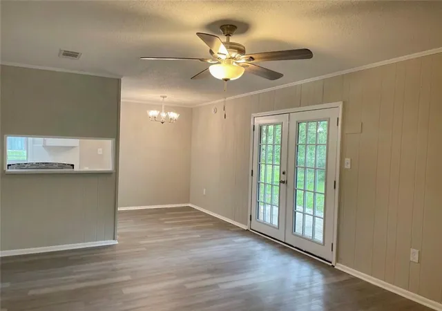 Photo 4 of Single family home for sale at 1215 W 10th Street, Bogalusa, LA 70427 | MLS# 2568317 | Listing updated on 2026-08-18