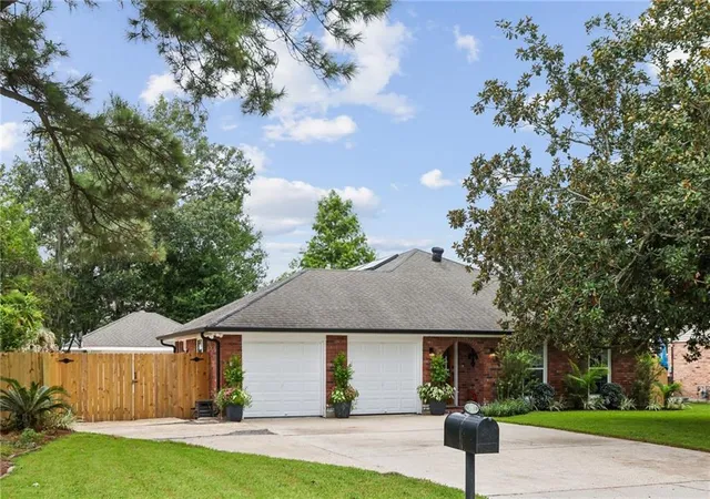 2nd image of 192 Cindy Lou Pl, Mandeville, LA 70448 | MLS# 2568443