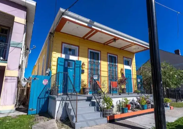 1st image of 2009 11 Josephine St, New Orleans, LA 70113 | MLS# 2568566