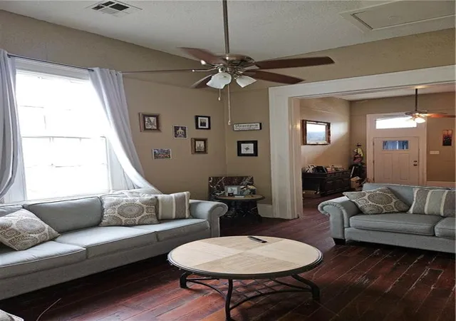 Listing Photo 4 - Condo for sale in building located at 2009-11 Josephine St, New Orleans, LA 70113