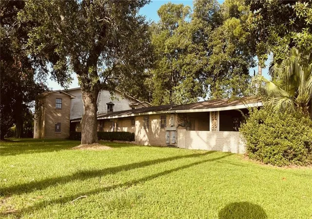 31st image of 1000 Westwood Dr, Marrero, LA 70072 | MLS# 2568636