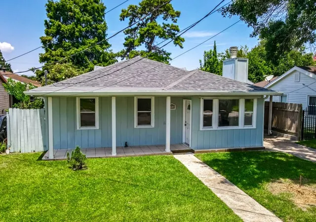 1st image of 2916 Ivy Pl, Chalmette, LA 70043 | MLS# 2568510
