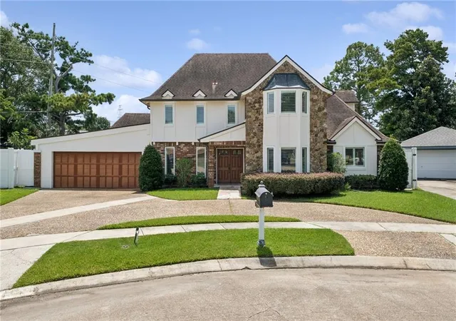 1st image of 29 Madera Ct, Kenner, LA 70065 | MLS# 2568484
