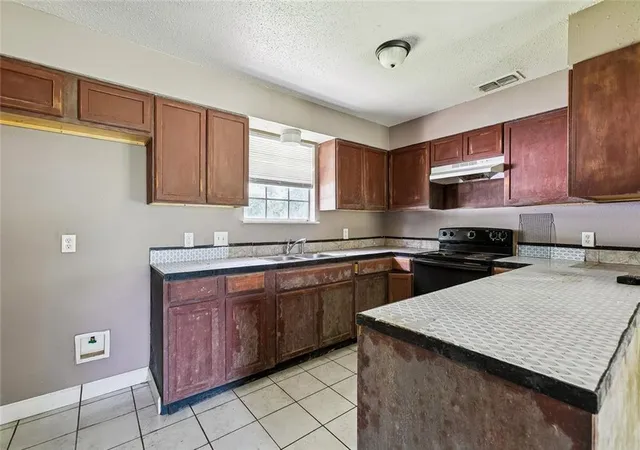 Photo 3 of Single family home for sale at 1735 W Hall Ave, Slidell, LA 70460 | MLS# 2568342 | Listing updated on 2026-08-21