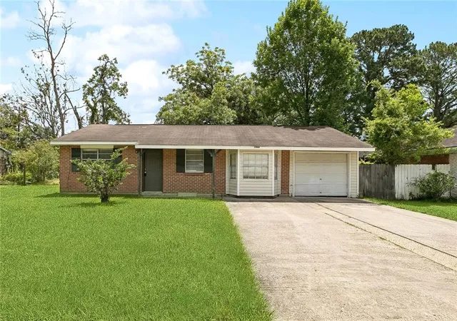 Photo 1 of Single family home for sale at 1444 Meadowlawn Dr, Slidell, LA 70460 | MLS# 2568369 | Listing updated on 2026-08-21