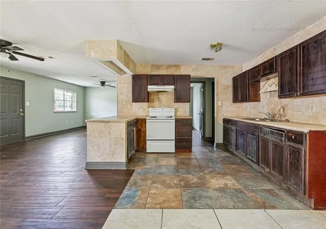 Photo 4 of Single family home for sale at 1444 Meadowlawn Dr, Slidell, LA 70460 | MLS# 2568369 | Listing updated on 2026-08-21