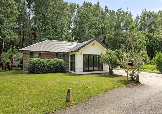1st image of 702 Davenport Ave, Bogalusa, LA 70427 | MLS# 2568599