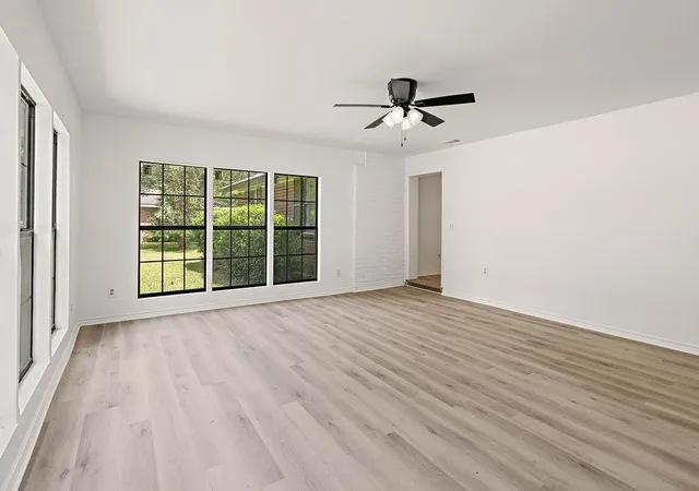 Photo 3 of Single family home for sale at 702 Davenport Ave, Bogalusa, LA 70427 | MLS# 2568599 | Listing updated on 2026-09-23
