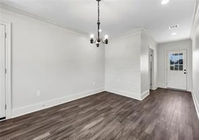 Photo 4 of Single family home for sale at 6720 Merle St, Metairie, LA 70003 | MLS# 2568837 | Listing updated on 2026-08-18