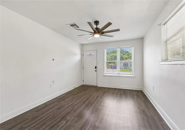 Photo 4 of Single family home for sale at 1536 Redwood Dr, Harvey, LA 70058 | MLS# 2568810 | Listing updated on 2026-10-02