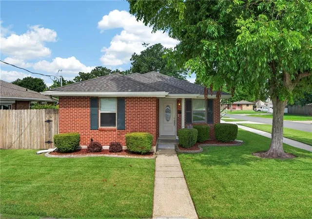 1st image of 1631 Taylor St, Kenner, LA 70062 | MLS# 2568946